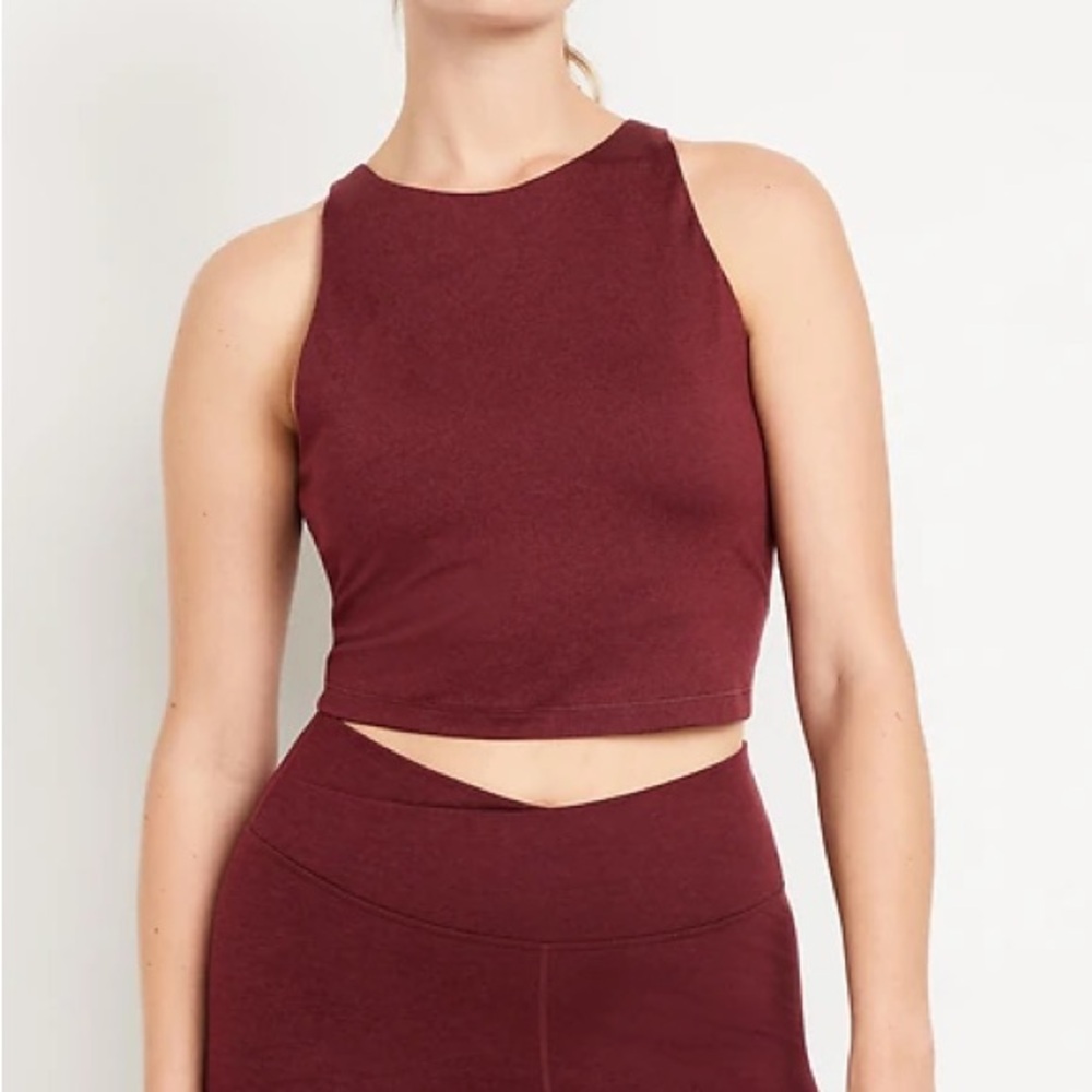 Large Old Navy Active PowerChill Tank Top in Dark Rust